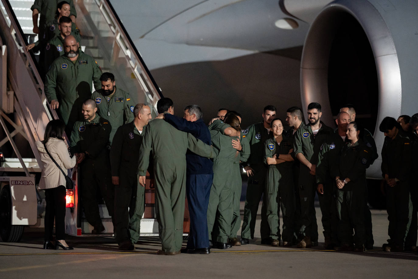 Aterriza en Loiu (Vizcaya) el avión militar medicalizado que ha repatriado al español Álex González desde Tailandia