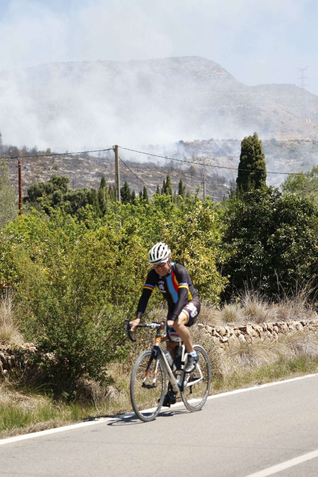 El incendio de Barxeta, en imágenes