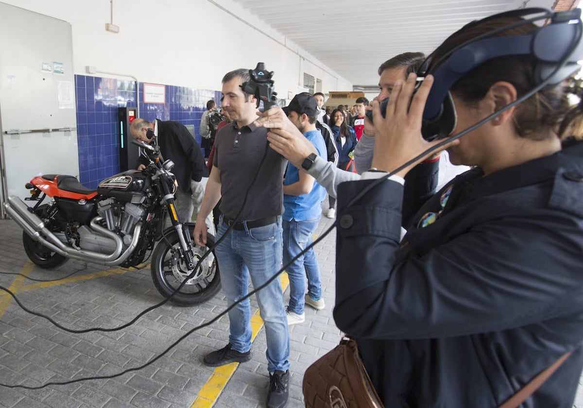 Feria de FP organizada en el centro integrado Ciutat de L'Aprenent de Valencia.