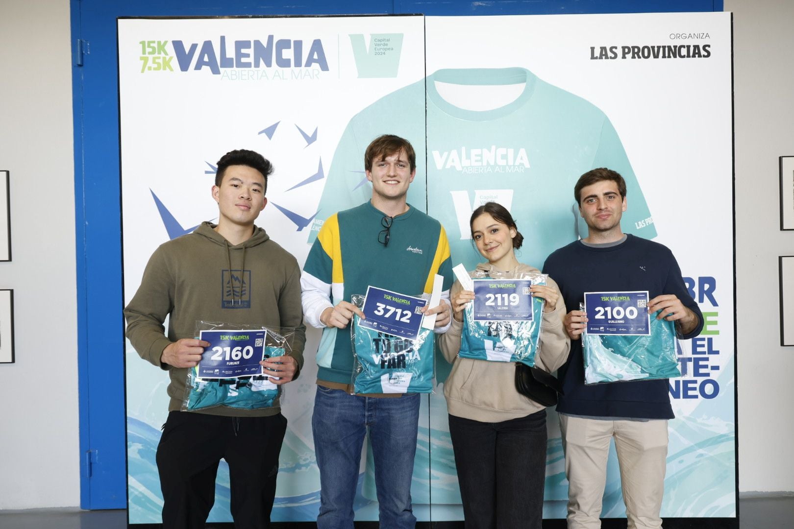 Fotos de la feria del corredor de la 15K Valencia Abierta al Mar