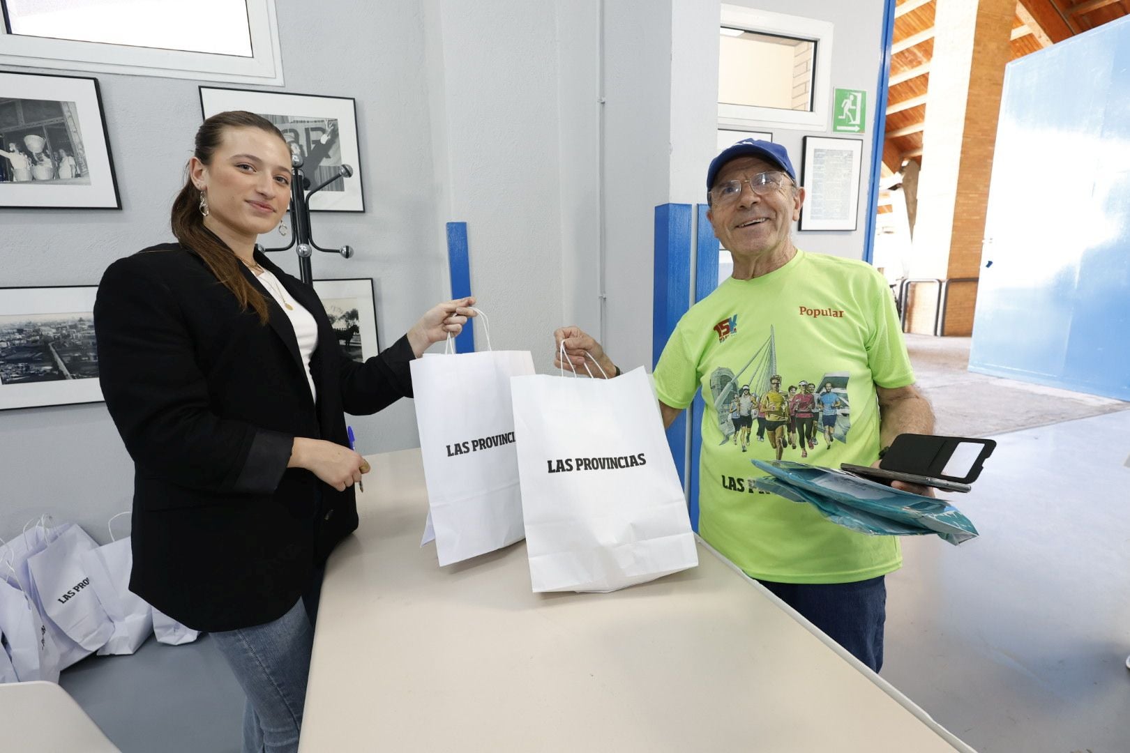 Fotos de la feria del corredor de la 15K Valencia Abierta al Mar