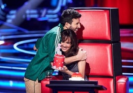 Aitana y Sebastián Yatra juntos en 'La Voz Kids'.