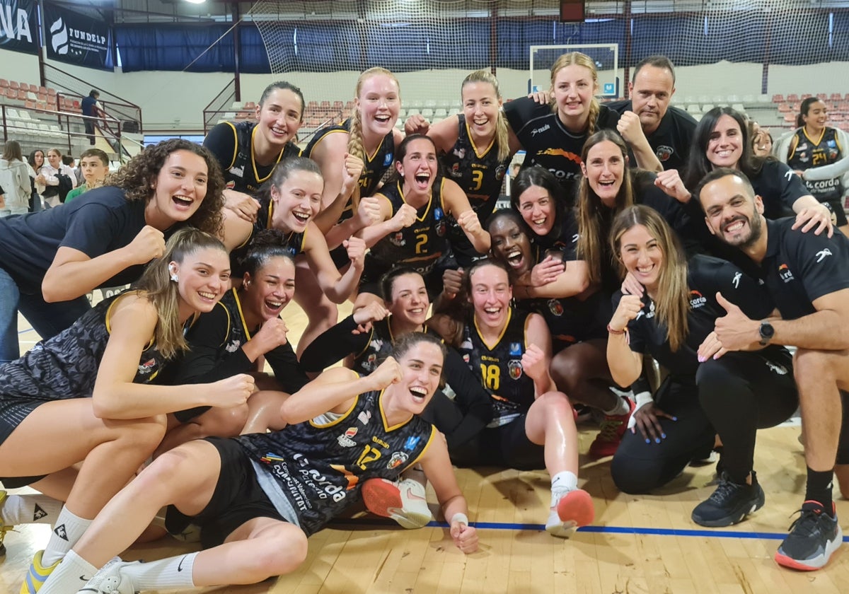 La Cordà de Paterna celebra el pase a la Final Four de Estepona.