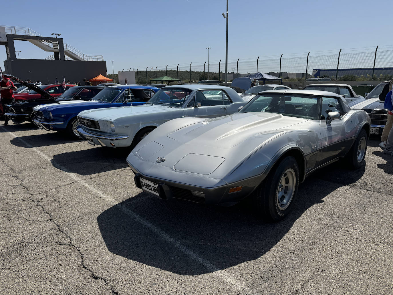 Los mejores coches americanos se citaron en el Circuit Ricardo Tormo