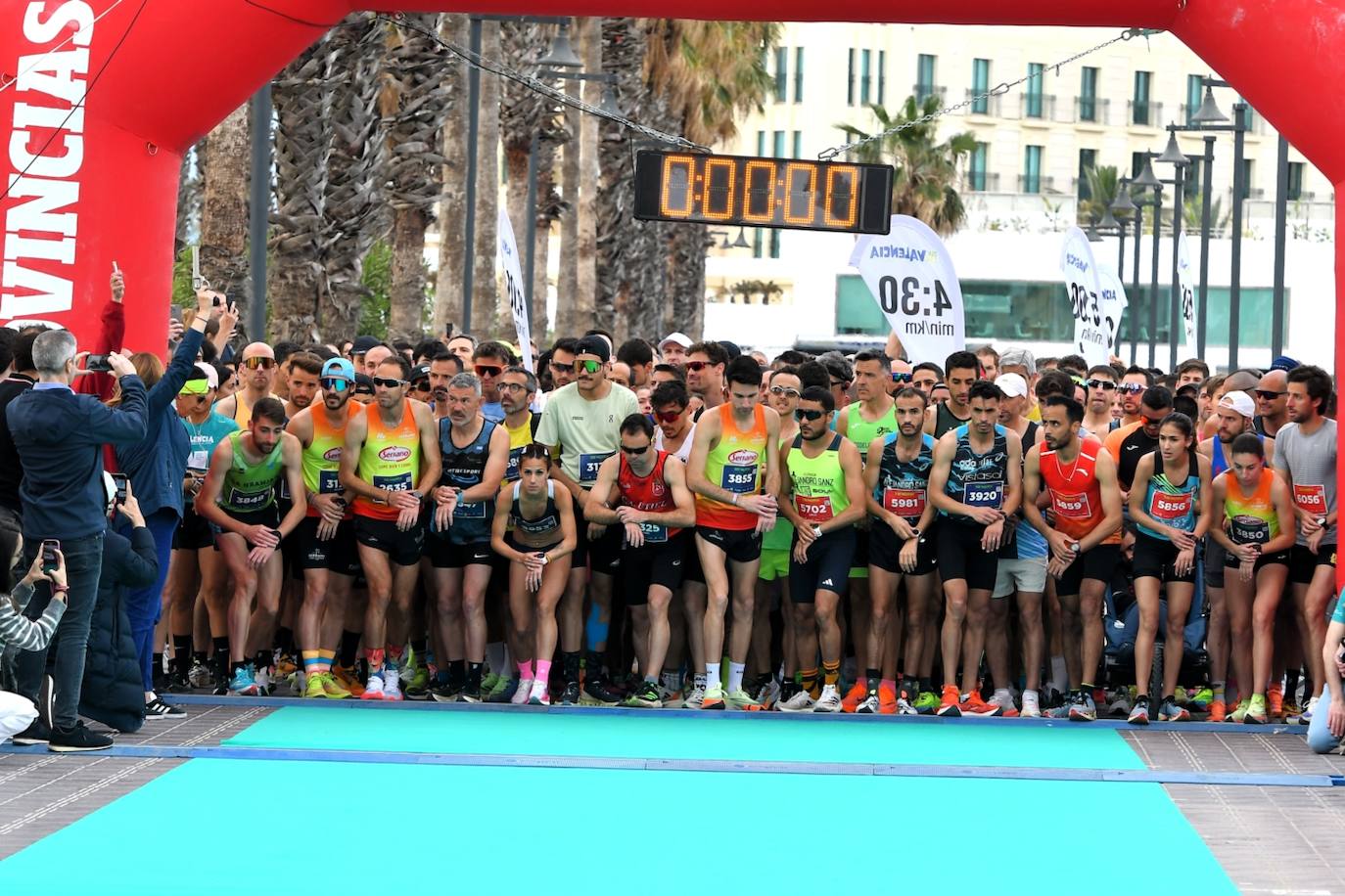 FOTOS | Búscate en la 15K Valencia Abierta al Mar 2024