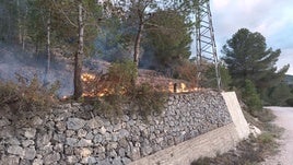 El fuego declarado en Enguera.