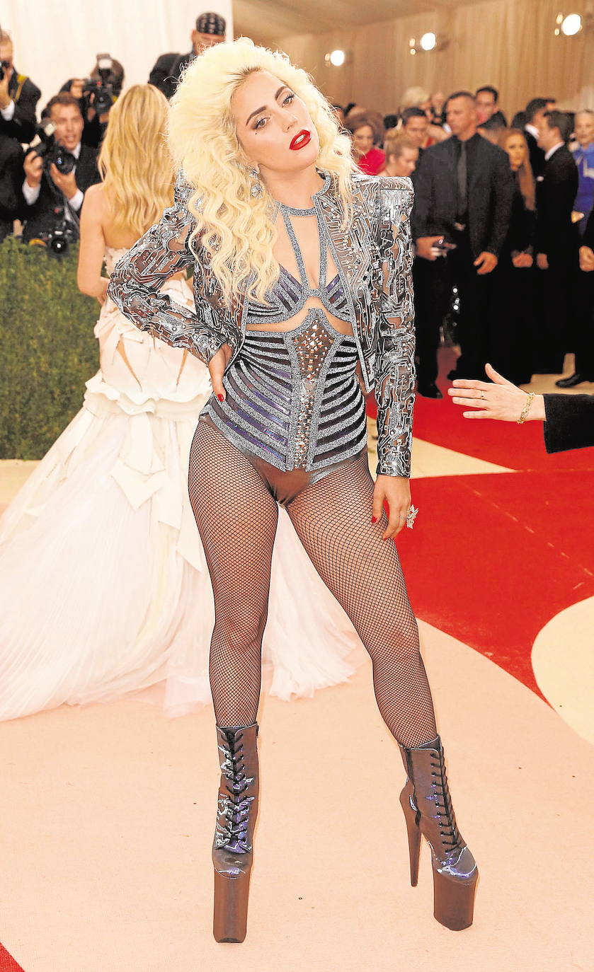 2016. Lady Gaga