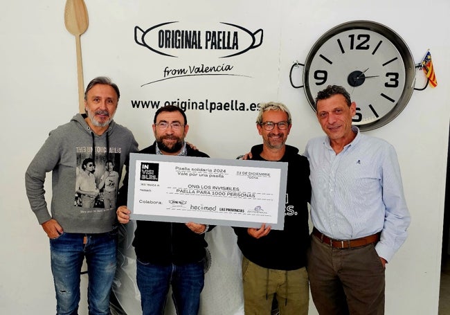 Javier Baixauli (Original Paella), Miqui Amador (ONG InVisibles), Cristian San Bernardino (Los 40 Principales) y Juan Carlos Castilla (Colegio Dominicas Paterna).