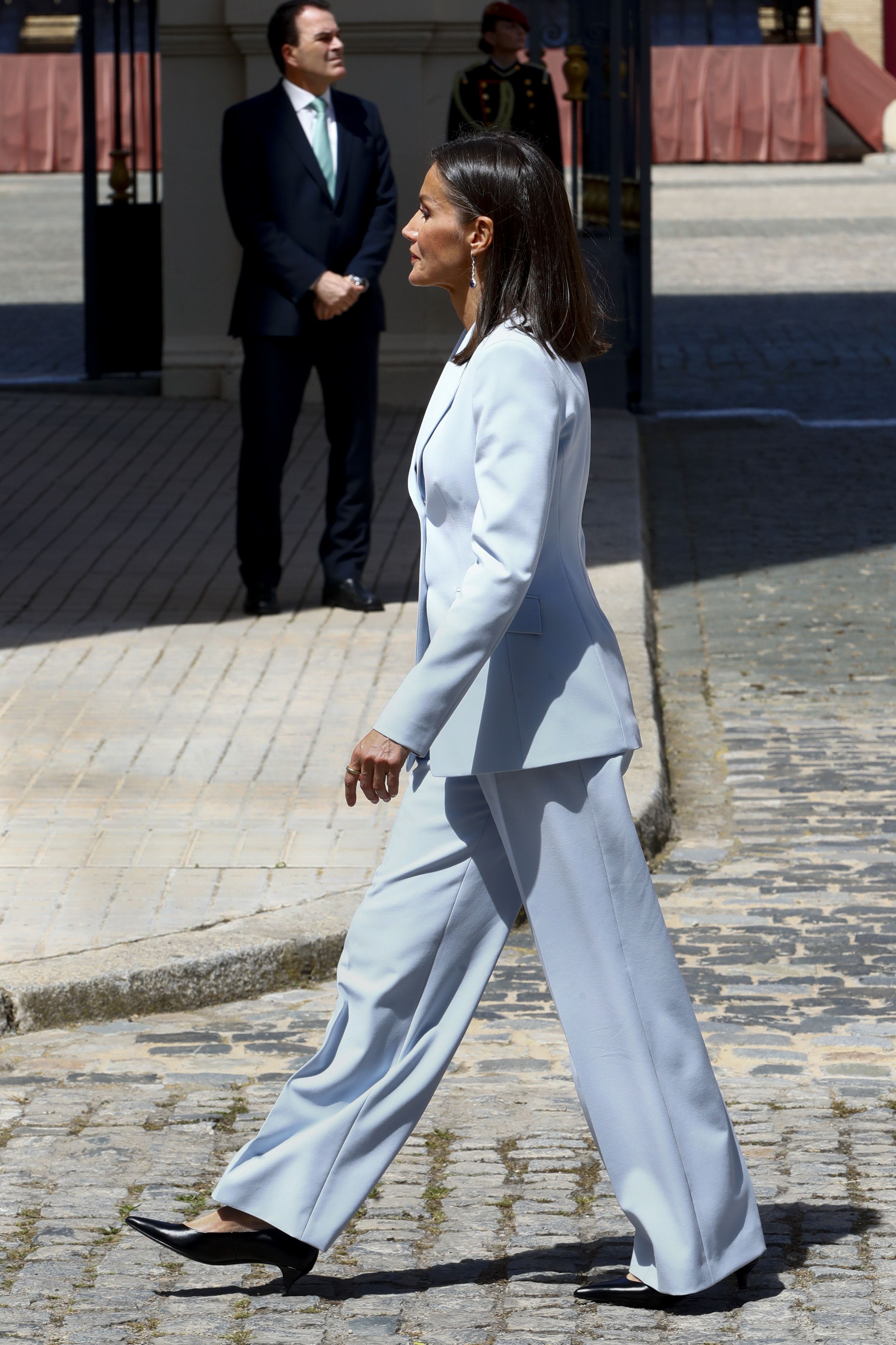 La fotos de Leonor y Letizia en la jura de bandera del Rey