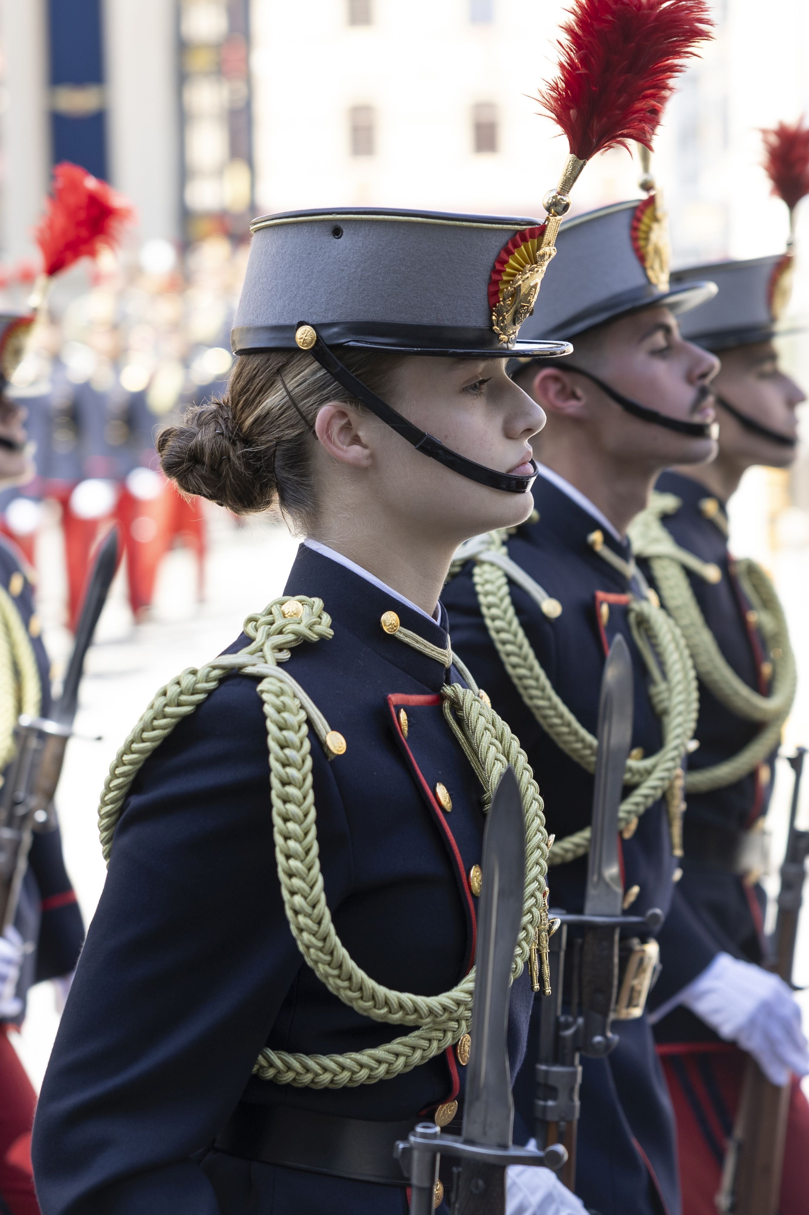 La fotos de Leonor y Letizia en la jura de bandera del Rey