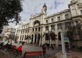 Edificio del Palacio de Comunicaciones, en la plaza del Ayuntamiento.