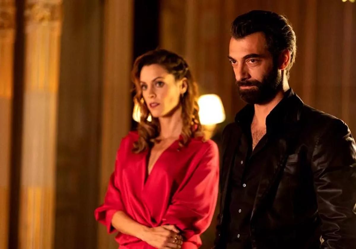 Maggie Civantos e Ilker Kaleli.