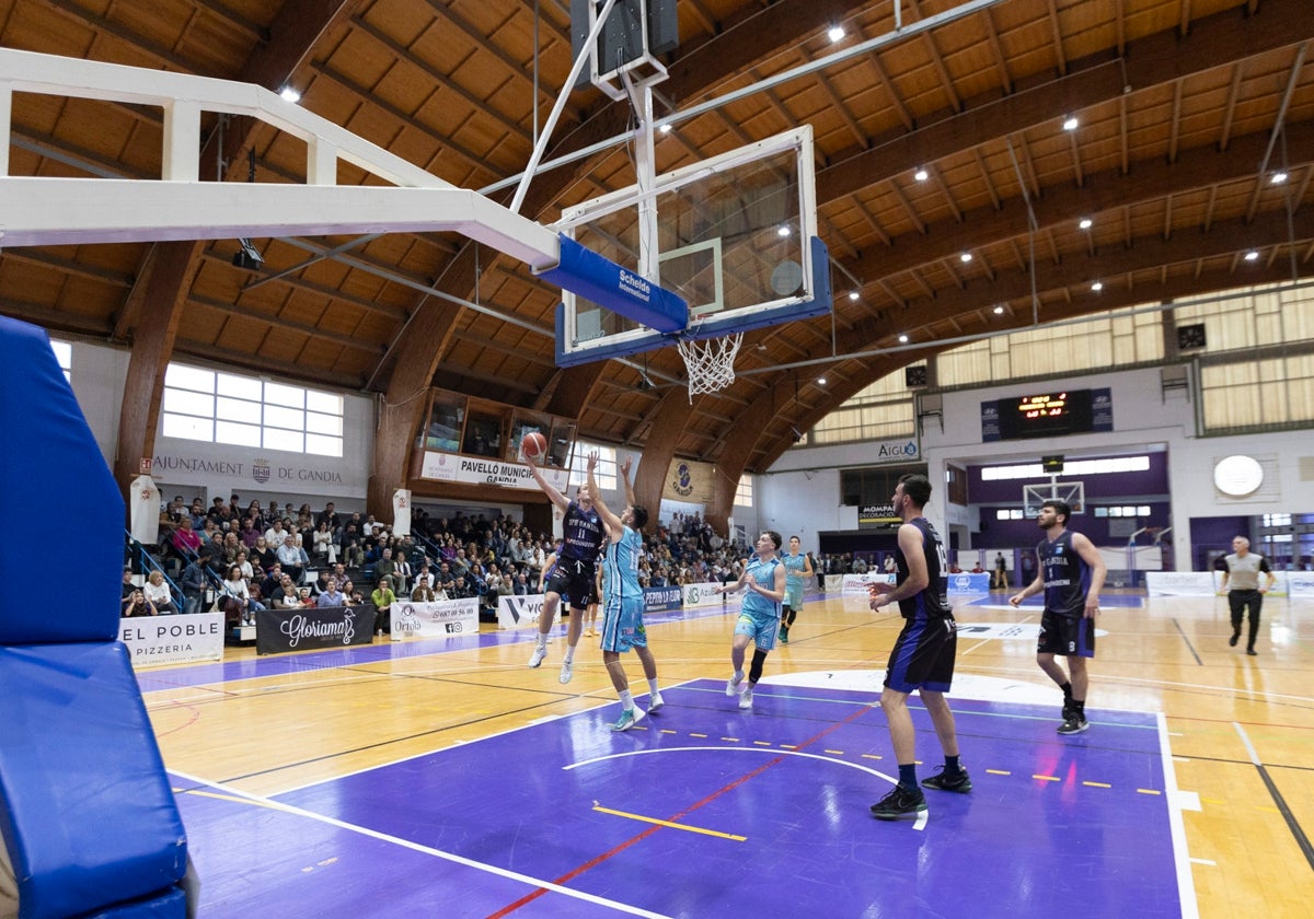 Los equipos de baloncesto que aspiran a subir a LEB Plata disputan el ascenso en Gandia