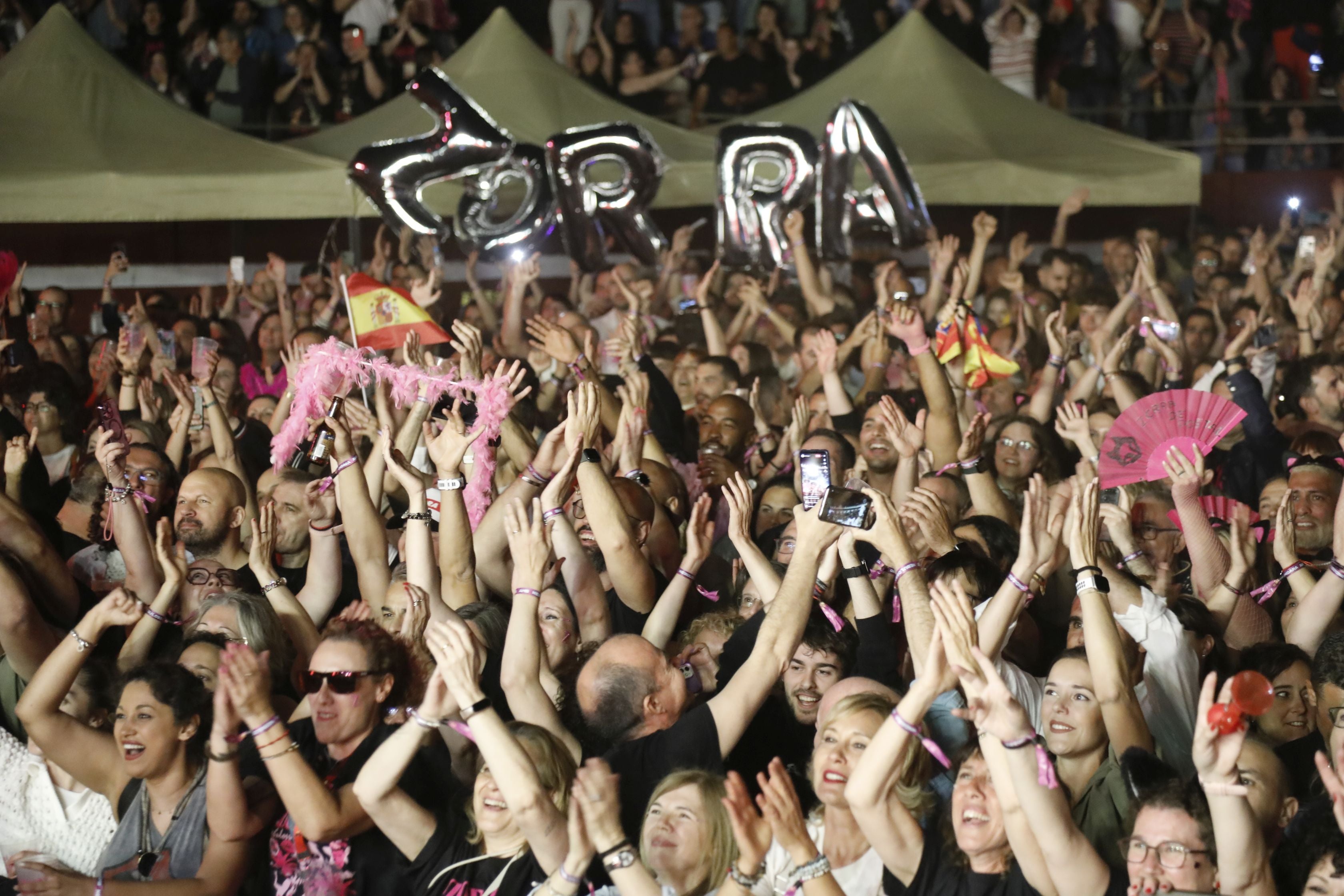 La fiesta en Ondara para impulsar a Nebulossa a ganar Eurovisión