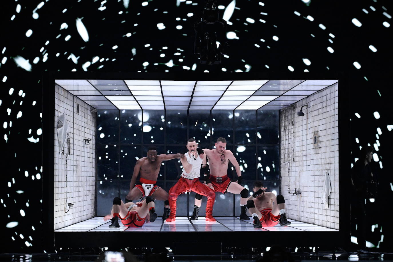 Reino Unido | Olly Alexander – «Dizzy»