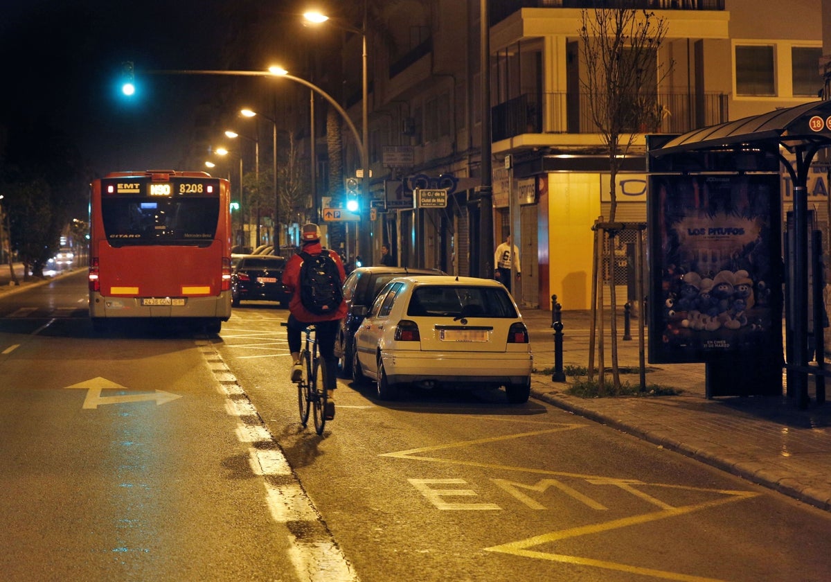 Un carril bus en Valencia, en imagen de archivo.