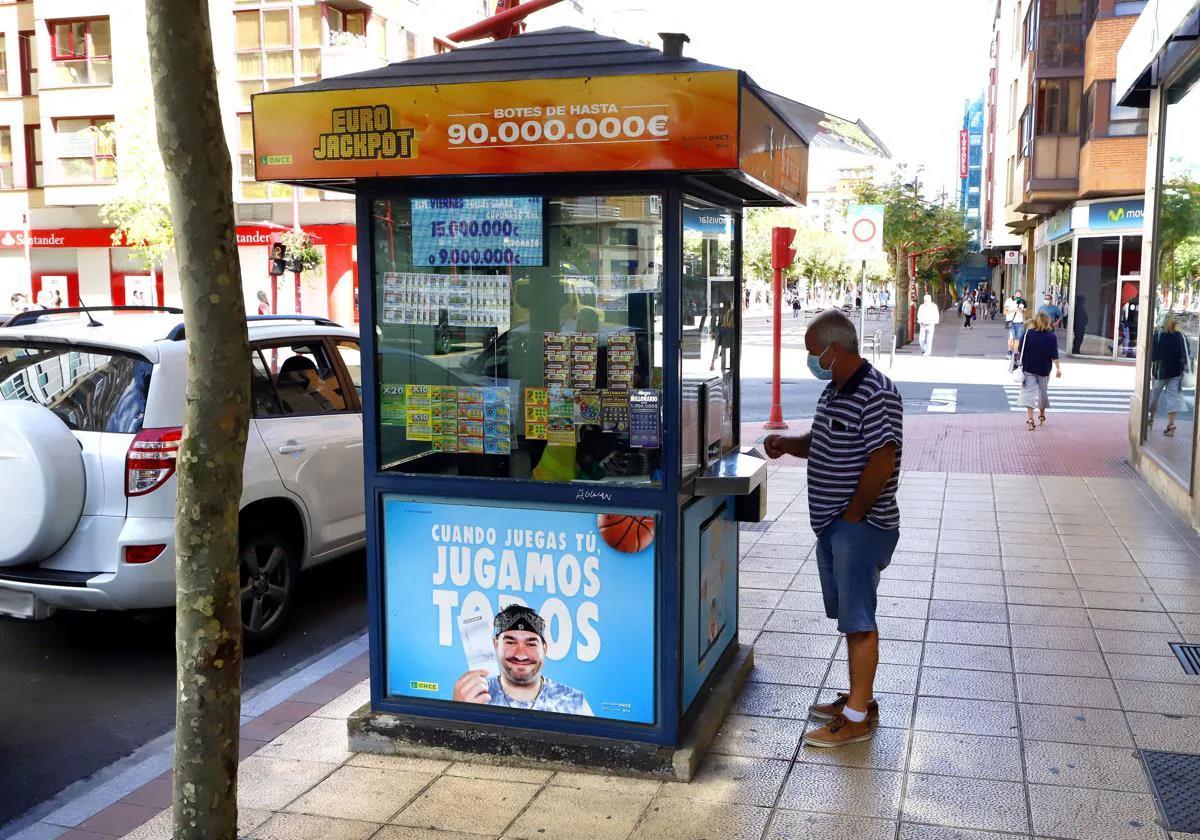 El Sueldazo de la ONCE de este sábado cambia la vida a un jugador que gana 500.000 euros y un sueldo mensual de 5.000 euros