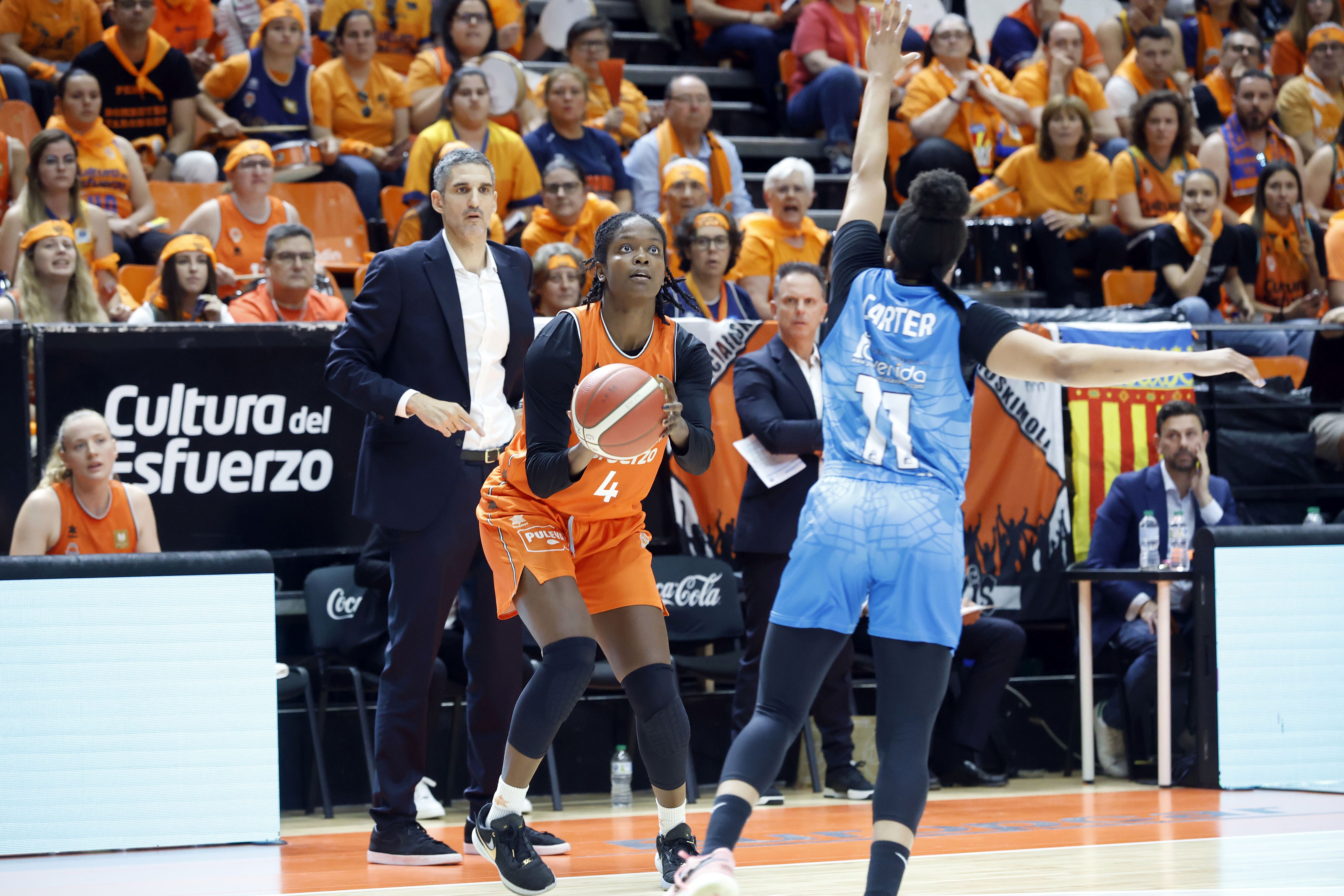 Valencia Basket - Perfumerías Avenida, en imágenes