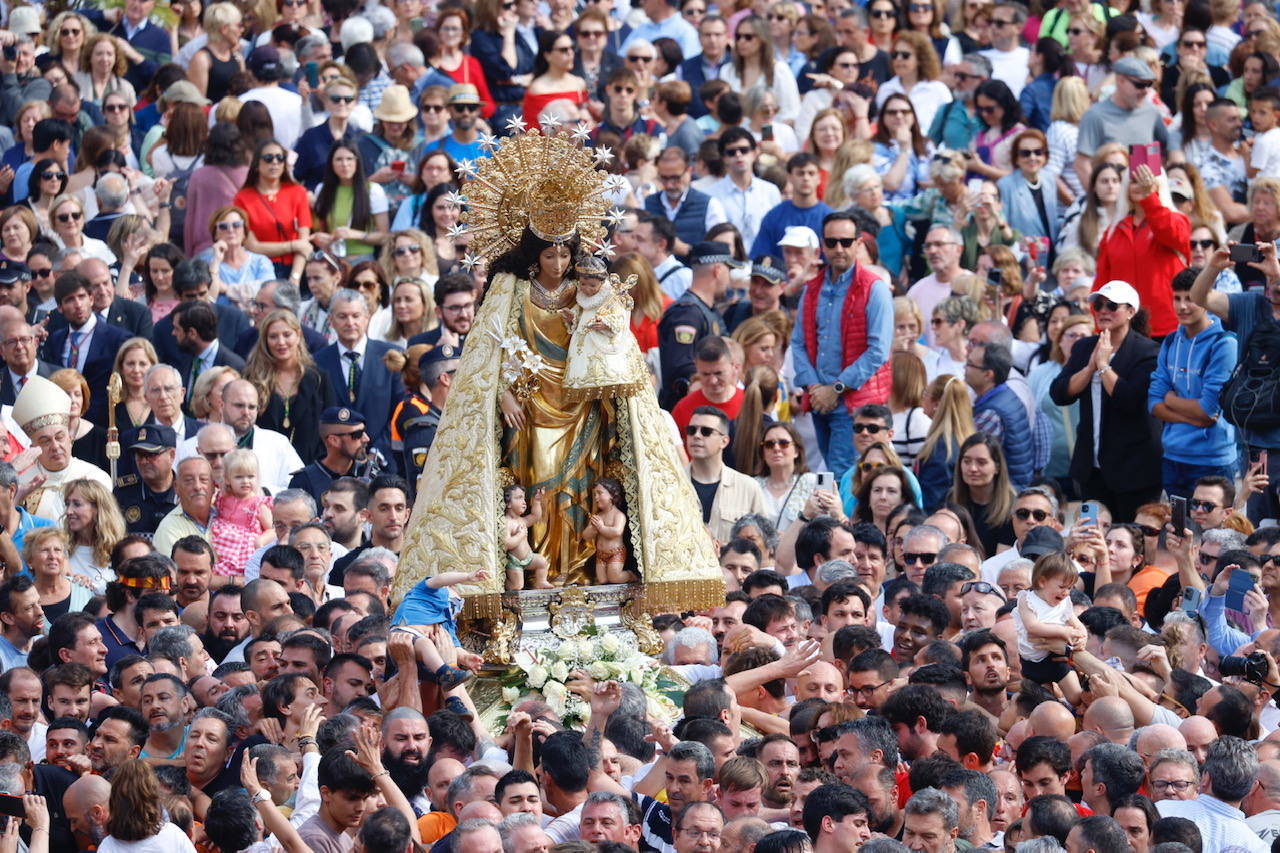 El Traslado de la Virgen desde la Basílica hasta la Catedral, en imágenes