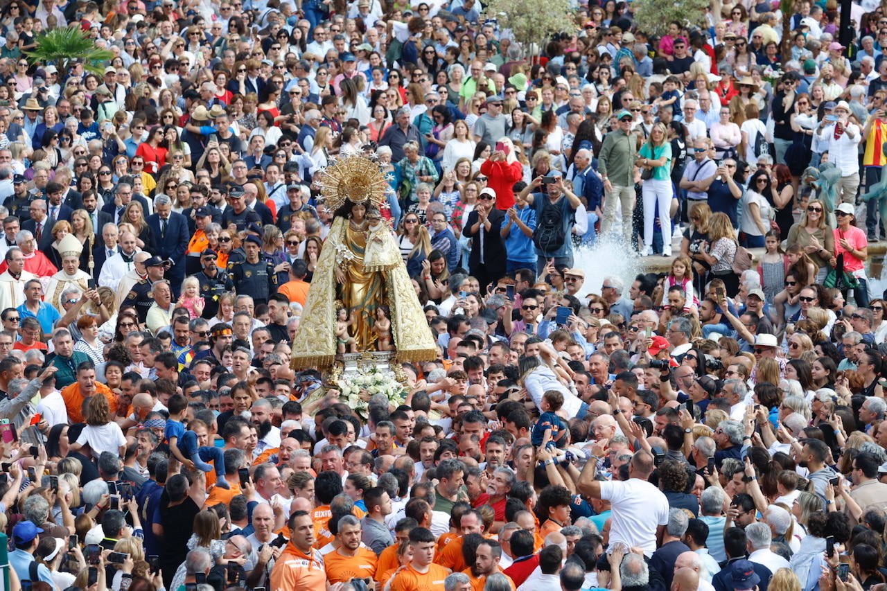 El Traslado de la Virgen desde la Basílica hasta la Catedral, en imágenes