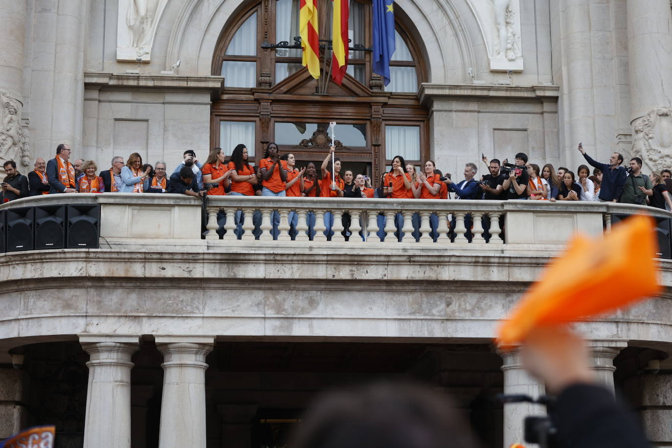 El Valencia Basket femenino celebra su segunda Liga