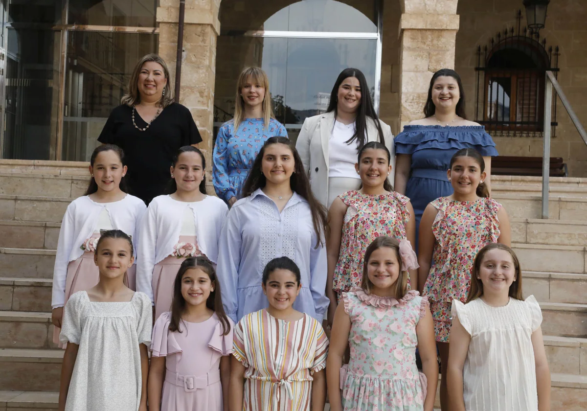 Las candidatas a falleras mayores de Dénia, preparadas para la llamada del viernes