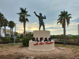 Entrada a la localidad sin la letra de la polémica.