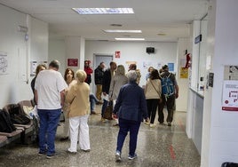 Saturación de pacientes en el centro de salud de Malilla.