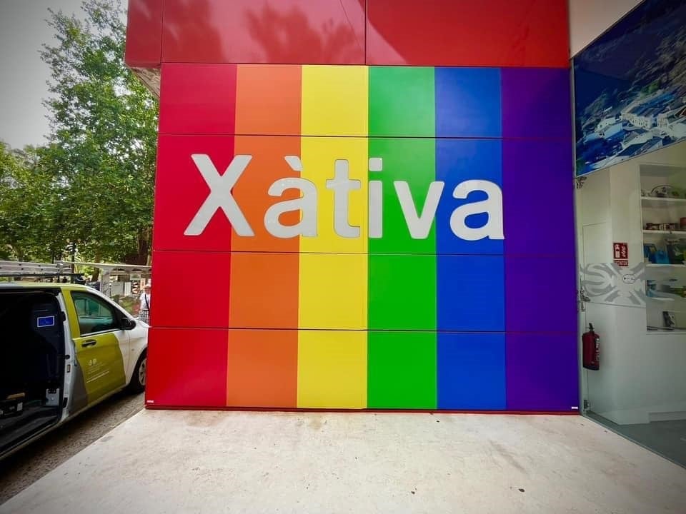 Xátiva se concentra contra la homofobia.