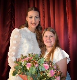 Laura y Adriana, falleras mayores de Sueca.