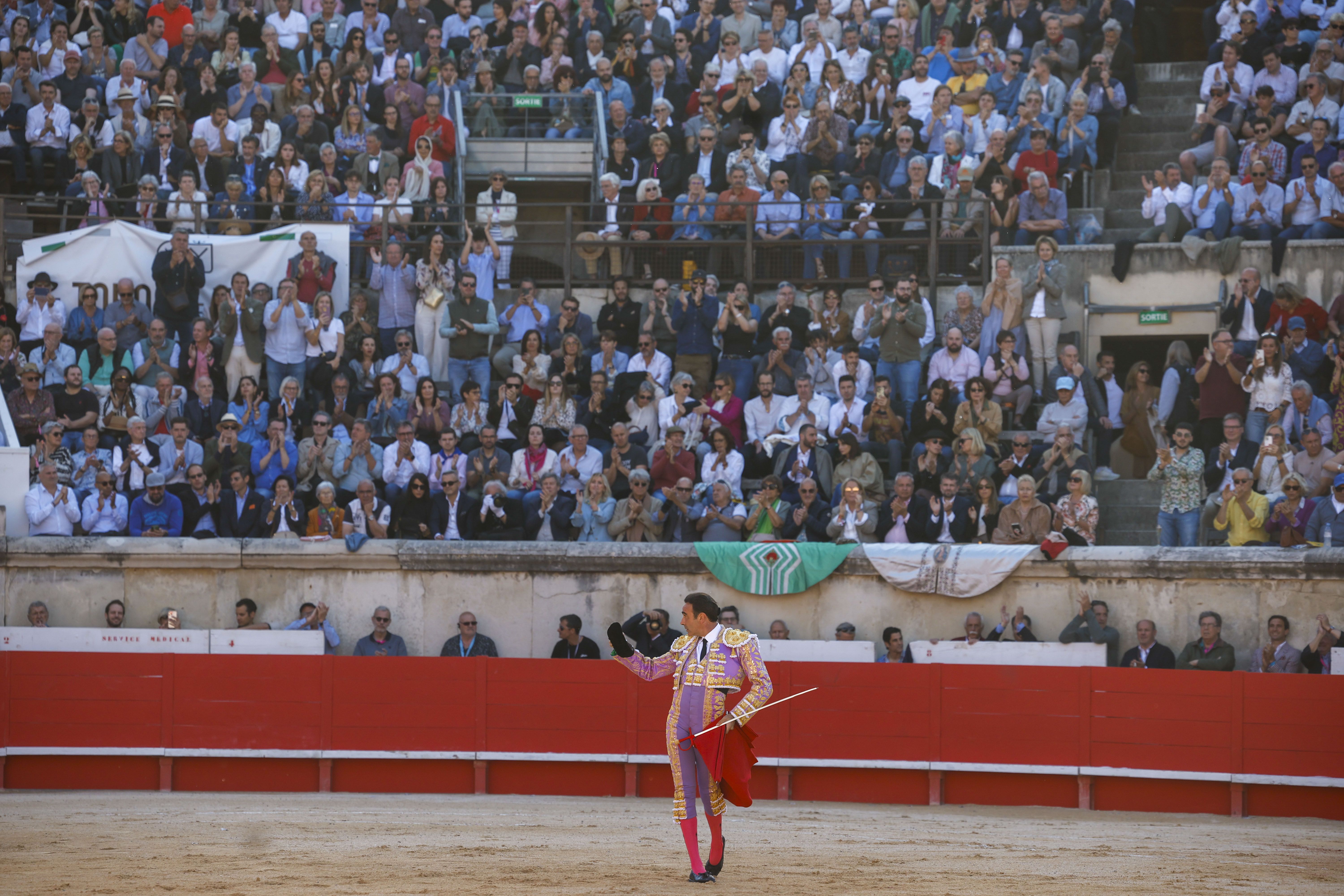 Enrique Ponce, en la Feria de Pentecostés 2024 de Nimes