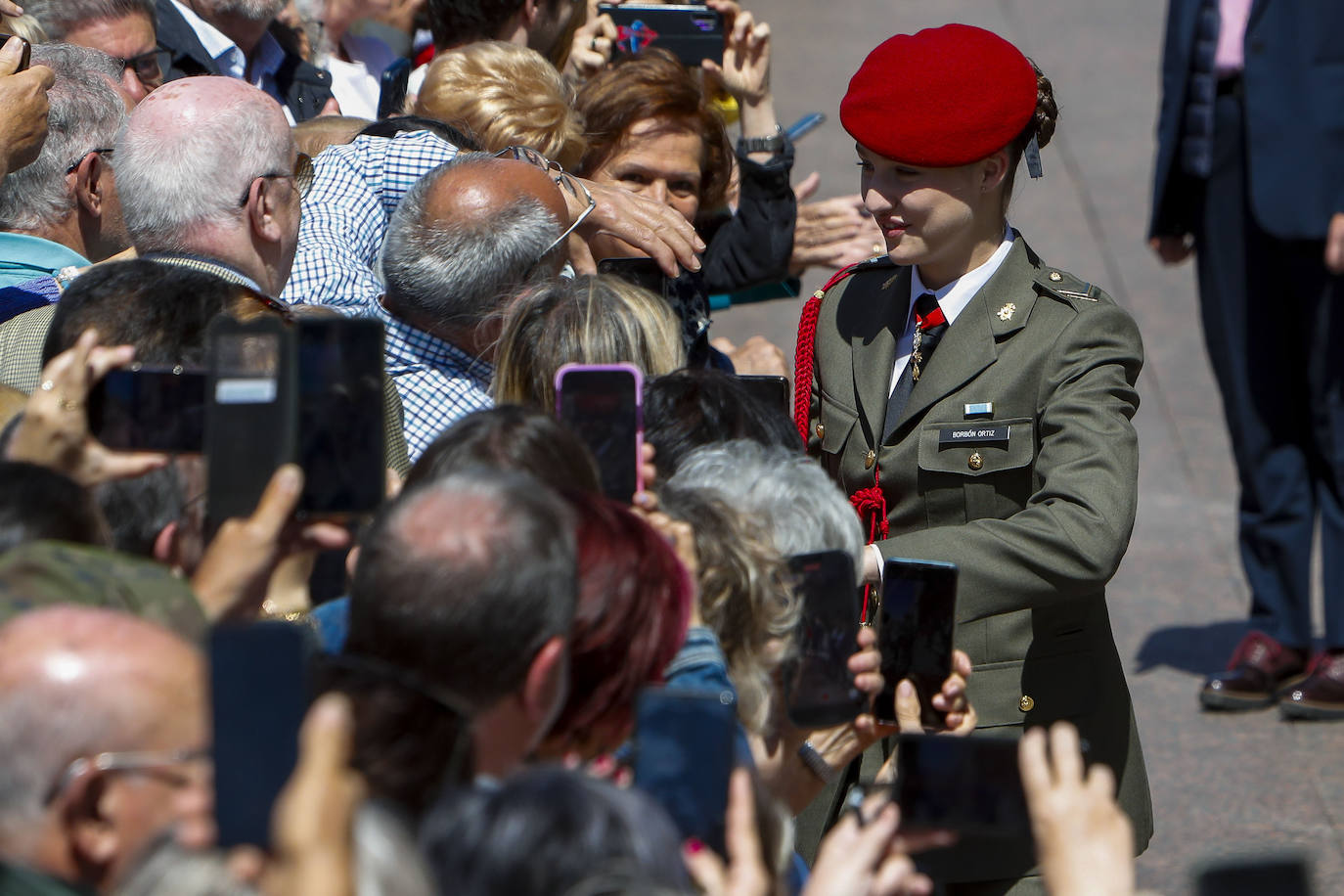 Las Cortes de Aragón entregan a la princesa Leonor su máxima distinción