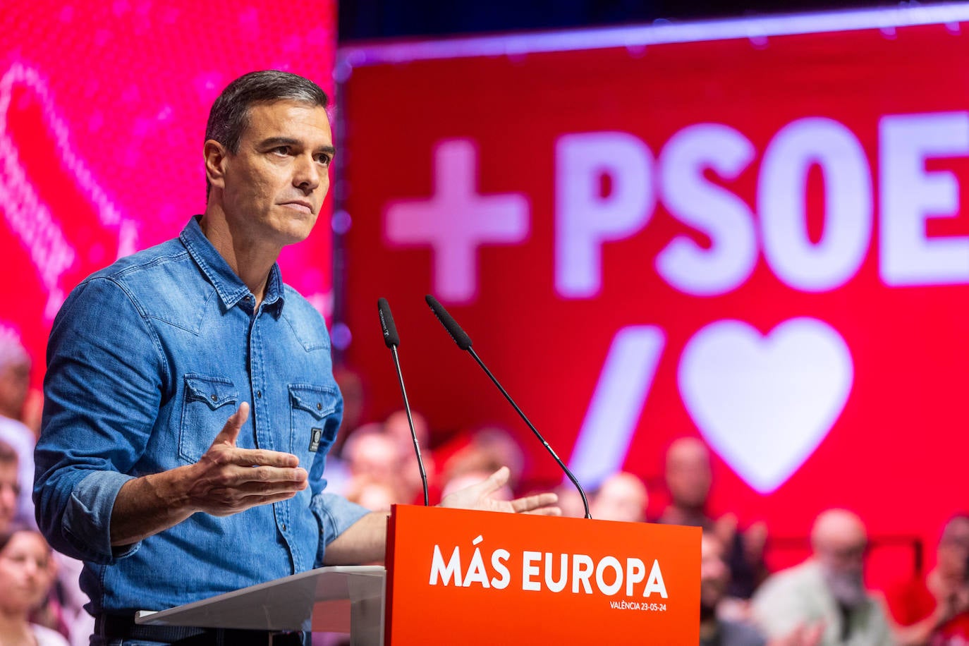 Las imágenes del miting de Pedro Sánchez en Valencia