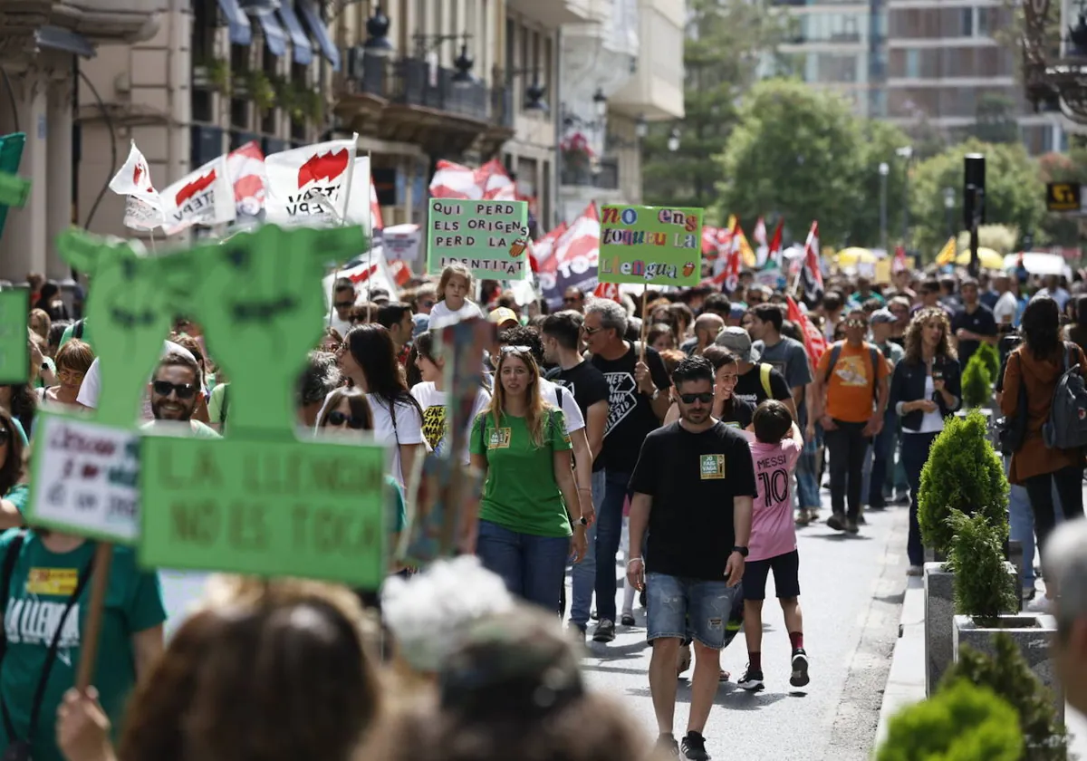 Menos del 20% del profesorado secunda la huelga en la educación pública valenciana