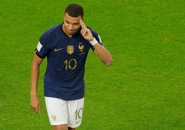 Mbappé celebra un gol durante el mundial de Catar 2022.