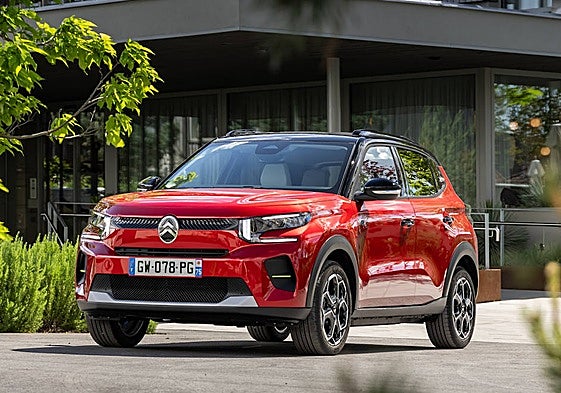 Líneas exteriores robustas y modernas a partes iguales.