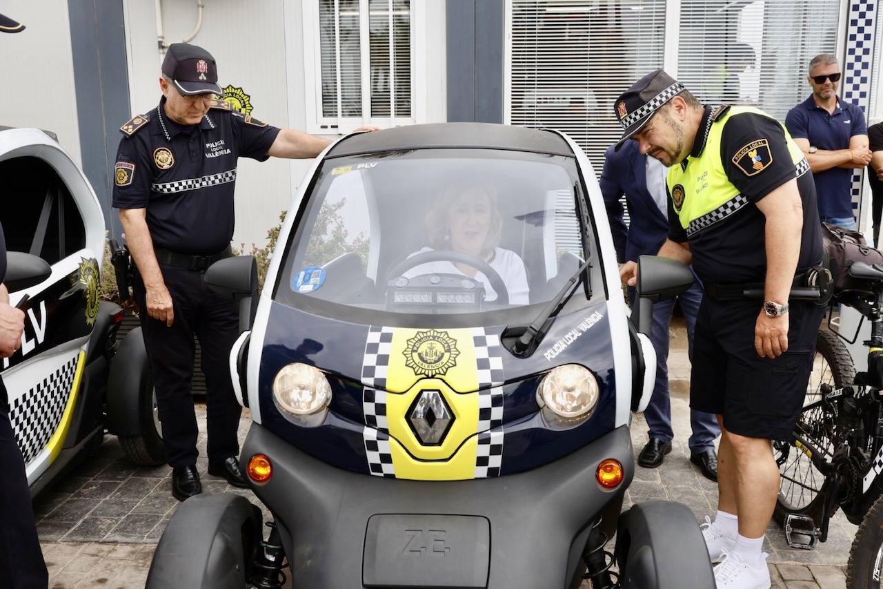 Presentación del dispotivo policial en las playas de Valencia 2024, en imágenes