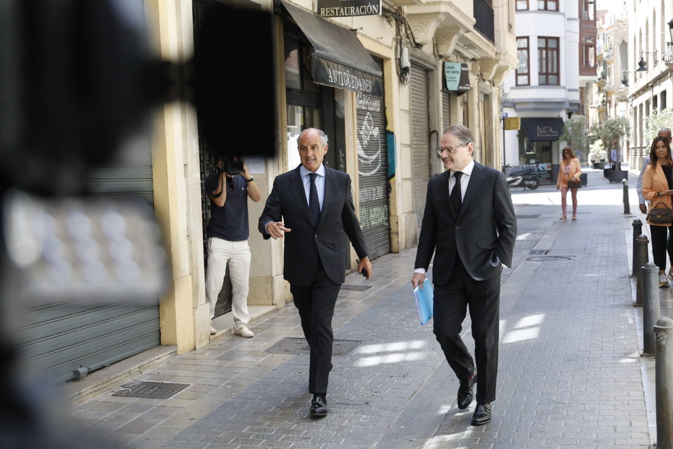 Primeras fotos de Camps tras ser absuelto de favorecer a la trama Gürtel