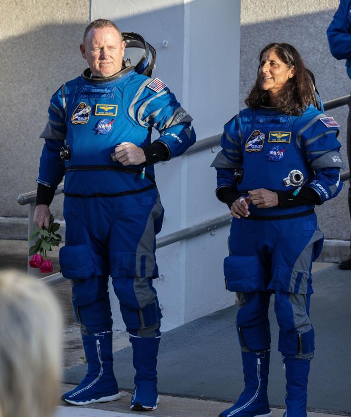 Imagen secundaria 2 - Suni Williams y Butch Wilmore, los dos veteranos astronautas que viajarán al espacio con el cohete Starliner CST-100 de la NASA y Boeing