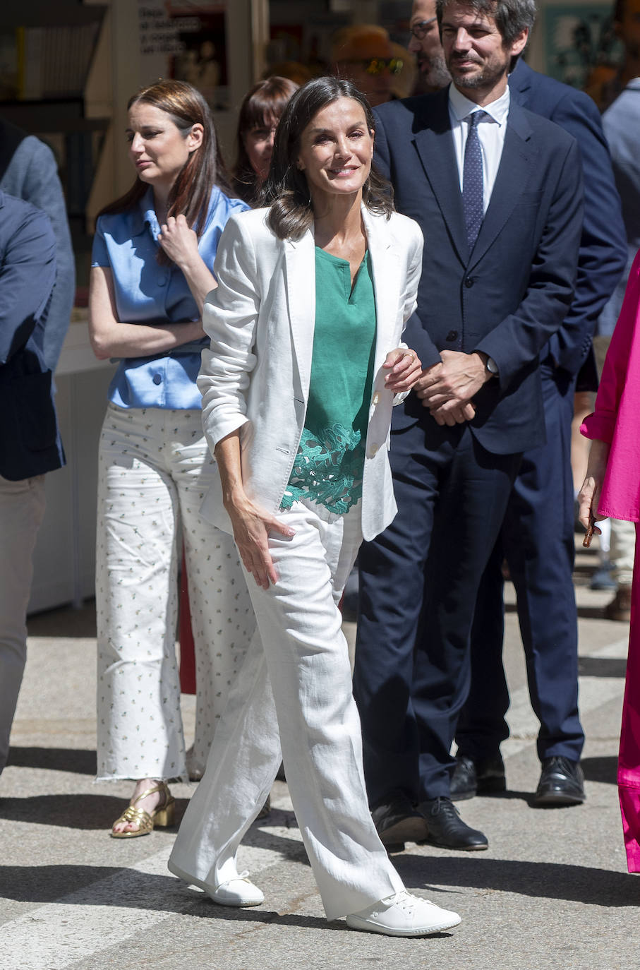 La reina Letizia inaugura la Feria del Libro de Madrid