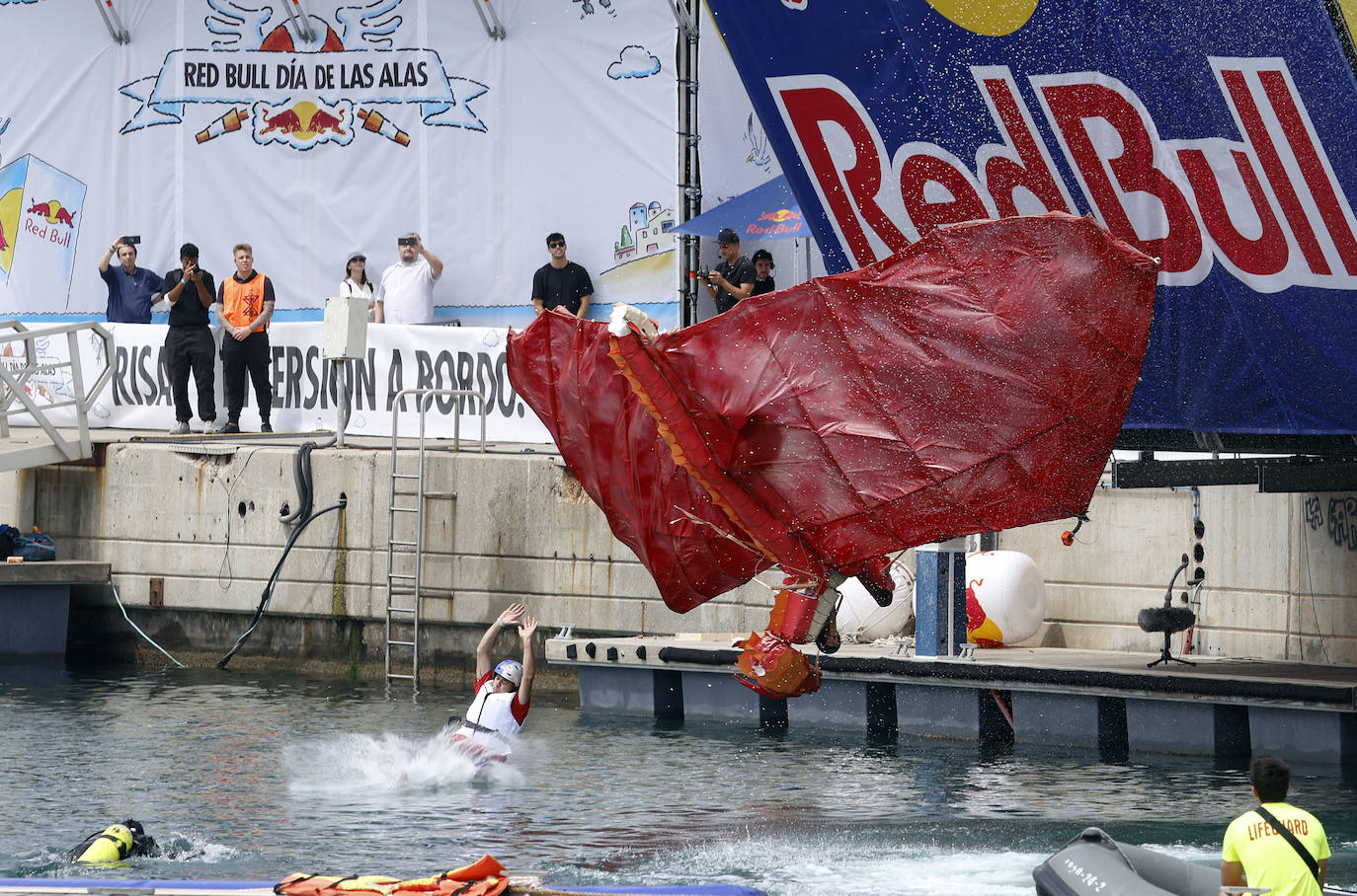Valencia, capital mundial del Día de las Alas
