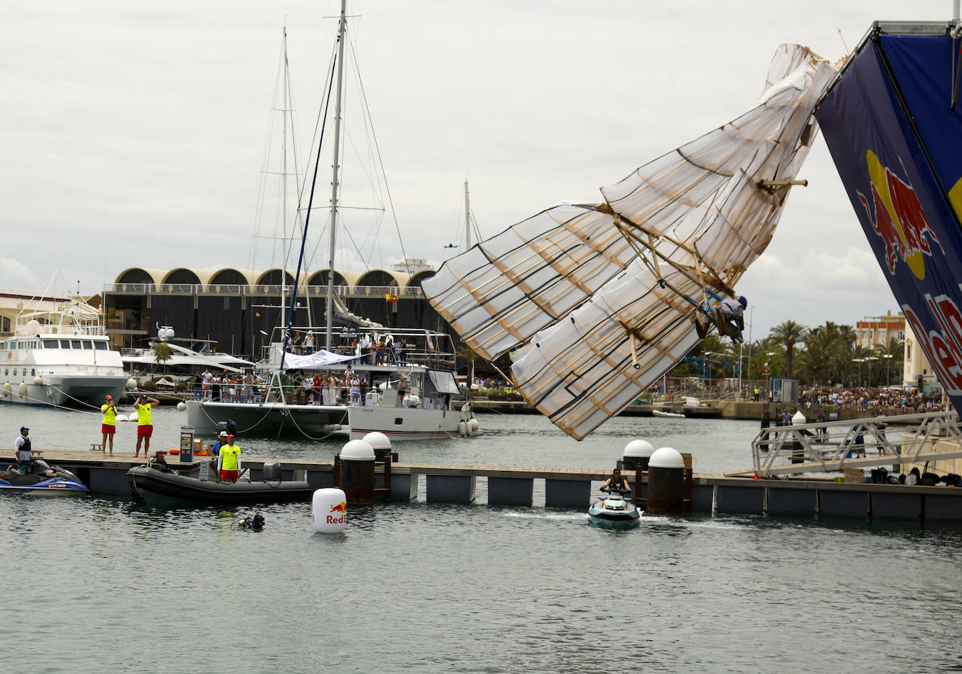 Valencia, capital mundial del Día de las Alas
