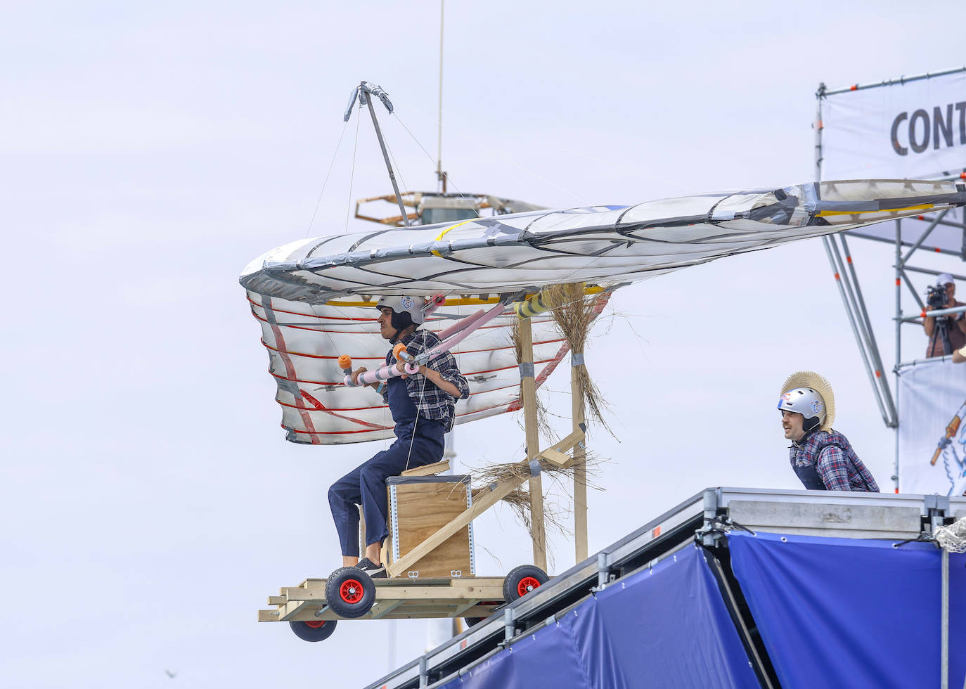 Valencia, capital mundial del Día de las Alas
