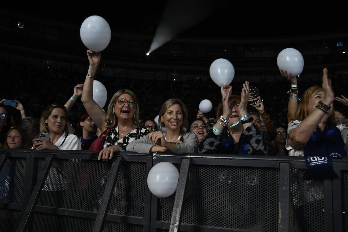 Valencia vibra al ritmo de Bisbal en una noche mágica