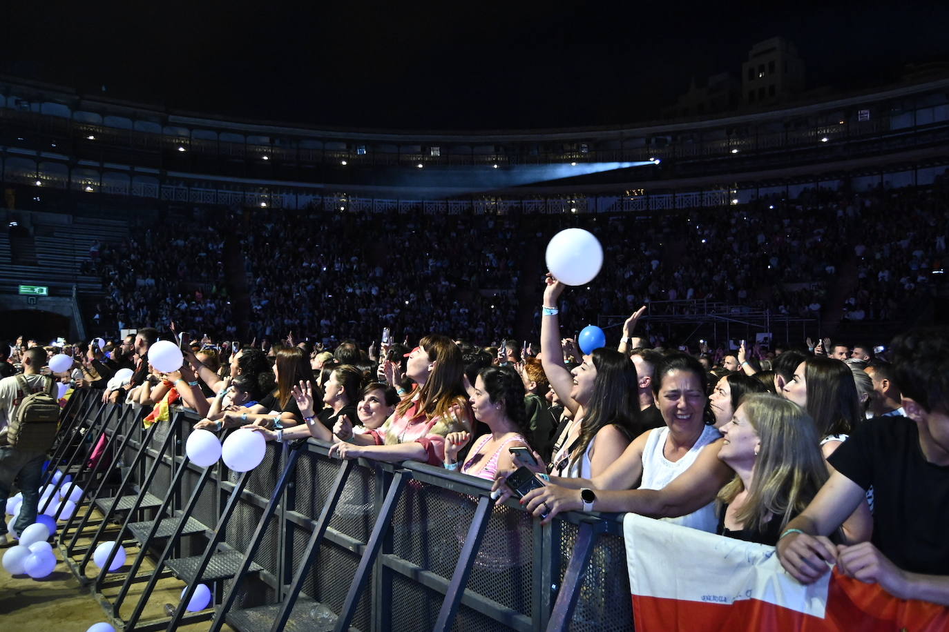 Valencia vibra al ritmo de Bisbal en una noche mágica