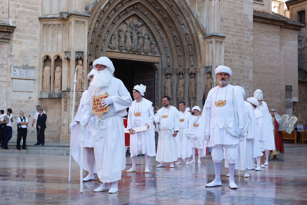 Las mejores imágenes de la solemne procesión del Corpus Christi de Valencia