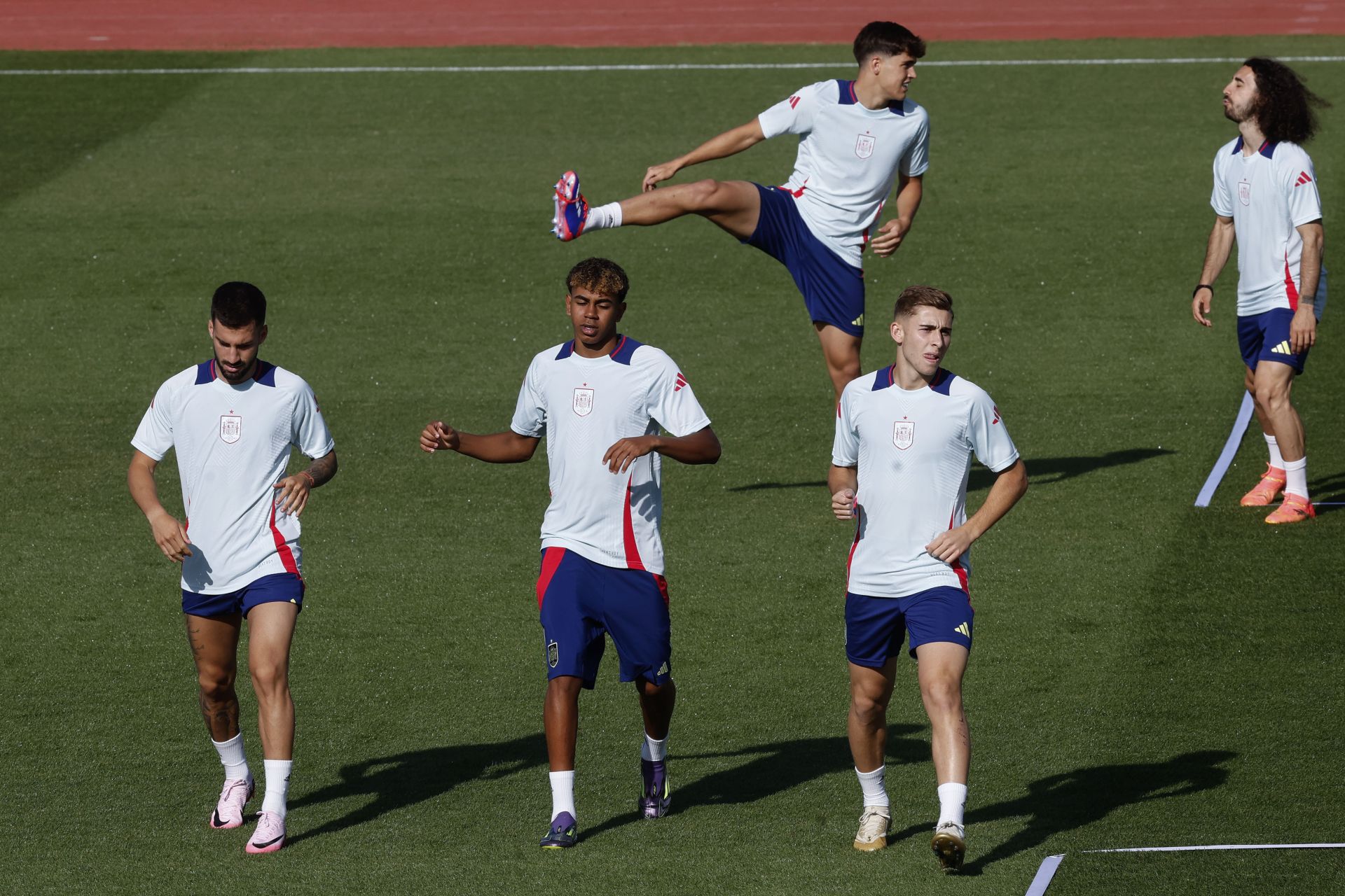 Jugadores de la selección española en un entrenamiento preparatorio para la Euro 2024.