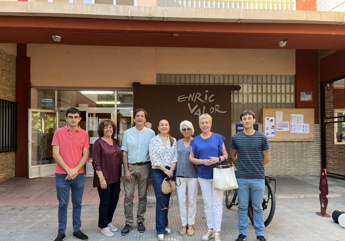 Representantes municipales en la EPA Enric Valor.