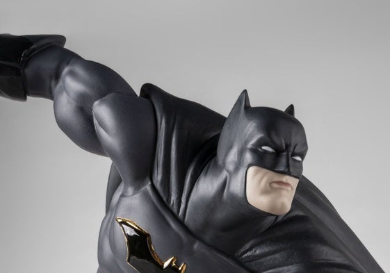 La figura de Lladró sobre Batman.