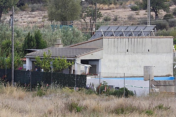 La parcela donde hallaron los tres cadáveres.